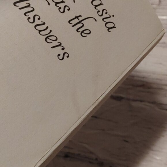 3/$13 Anastasia has the Answers by Lois Lowry 1986 - Picture 5 of 5
